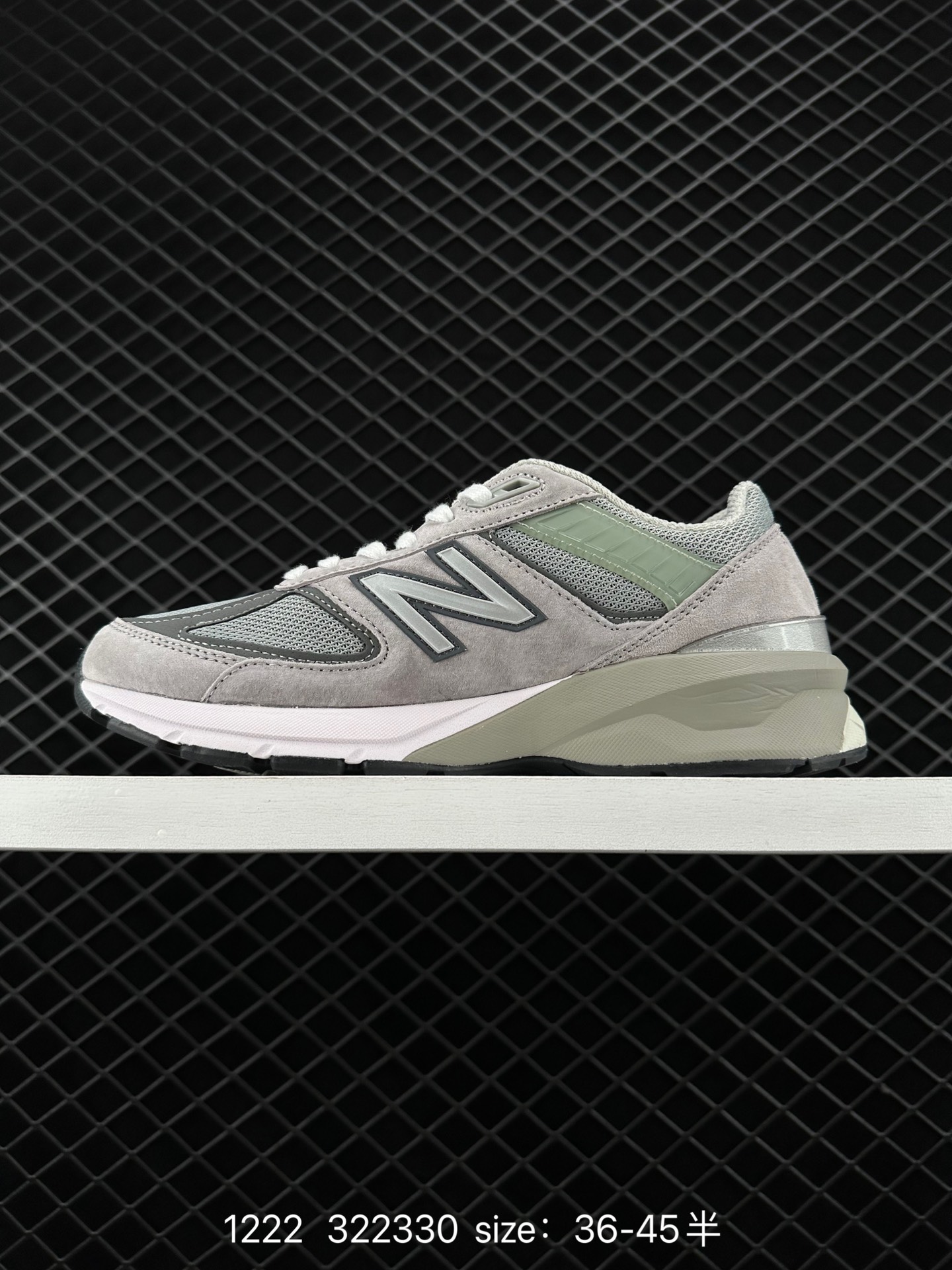 New Balance  NB990